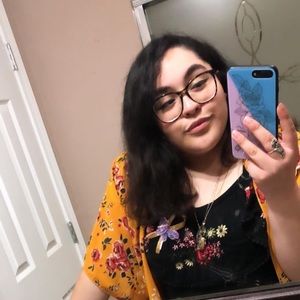 Meet your Posher, Lori